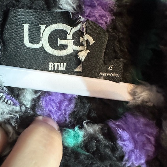 Ugg‎ Women’s Loyra Sherpa Fuzzy Soft Pullover Hoodie XS - Picture 6 of 7